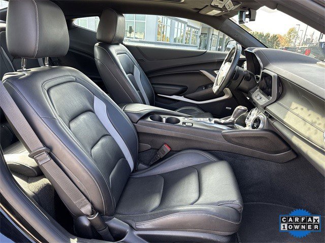 Used 2023 Chevrolet Camaro LT w/ Technology Package image 31