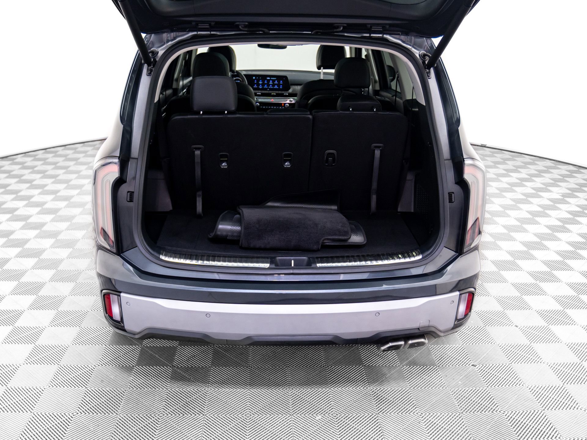 Used 2023 Kia Telluride SX image 32