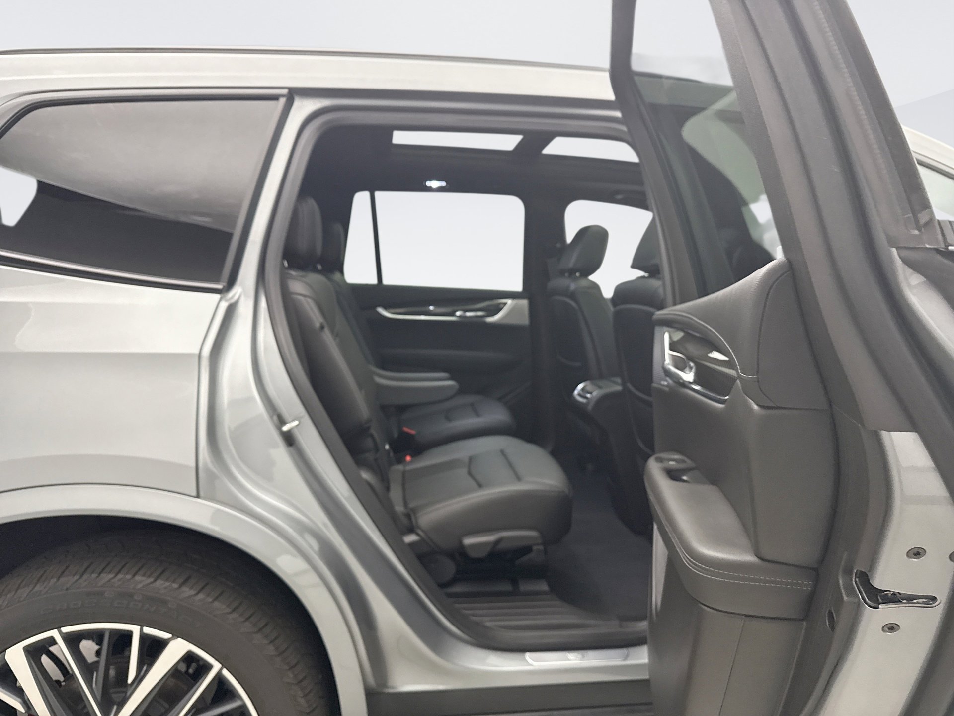 Used 2023 Cadillac XT6 Sport image 21