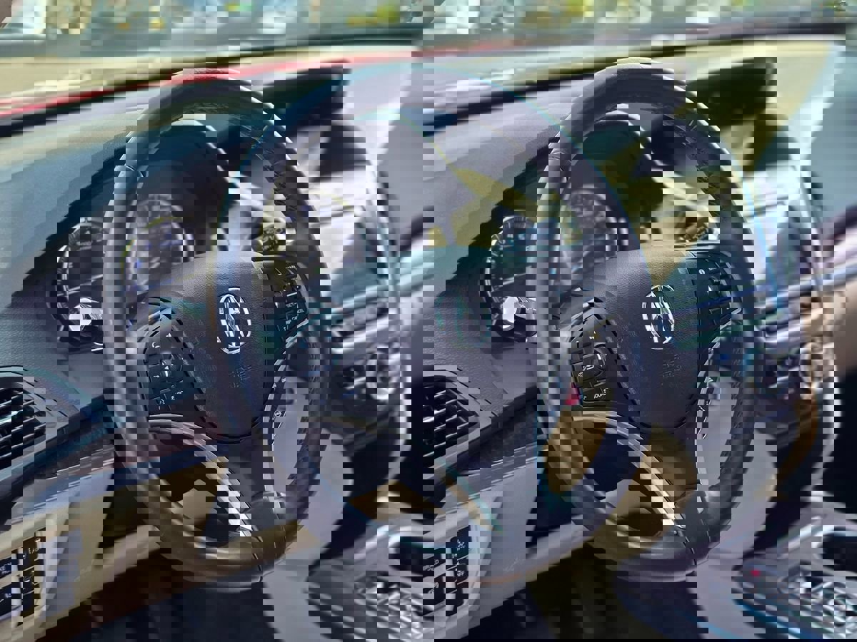 Used 2020 Acura MDX FWD image 16