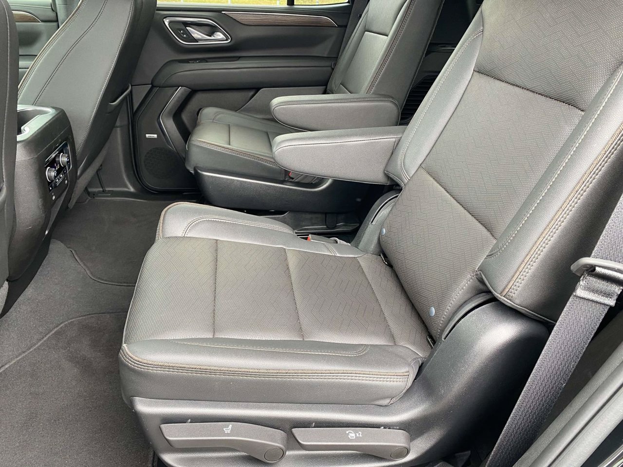 Used 2023 Chevrolet Tahoe High Country AWD/4WD image 10