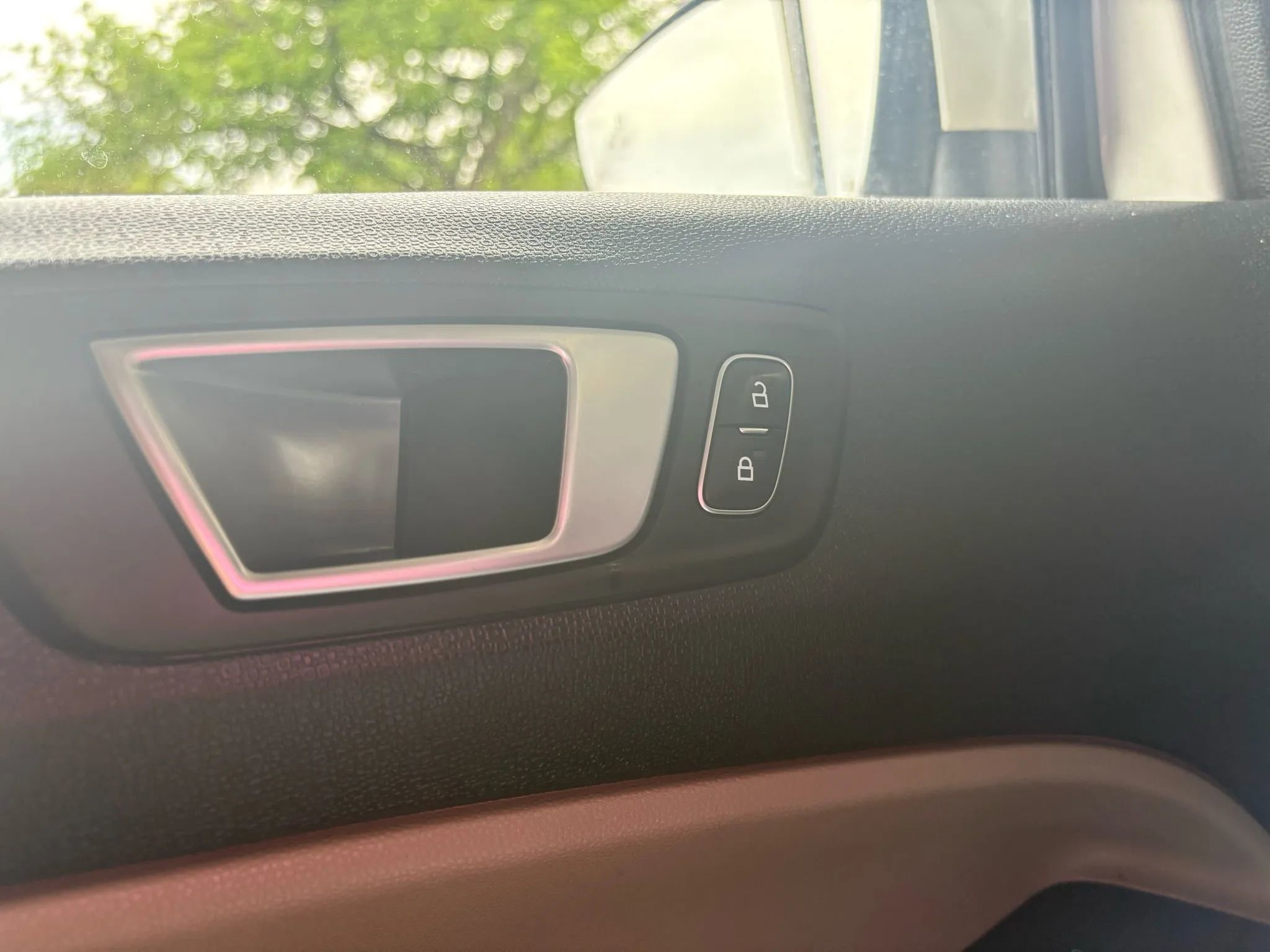 Used 2018 Ford EcoSport SE w/ SE Convenience Package image 84