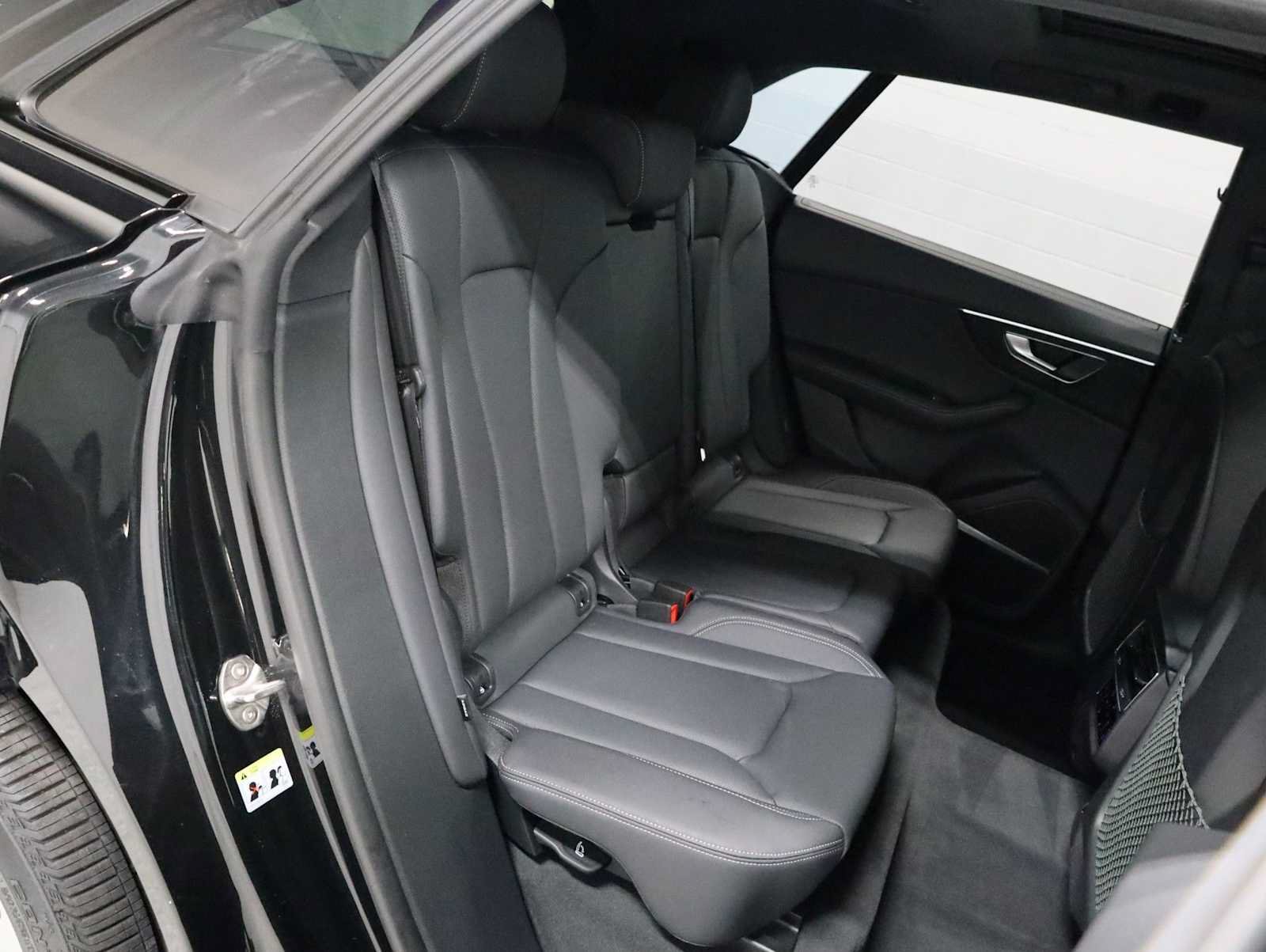 Certified 2026 Audi Q8 Premium Plus w/ Premium Plus Package AWD/4WD image 35