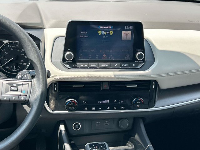Used 2022 Nissan Rogue SV AWD/4WD image 14