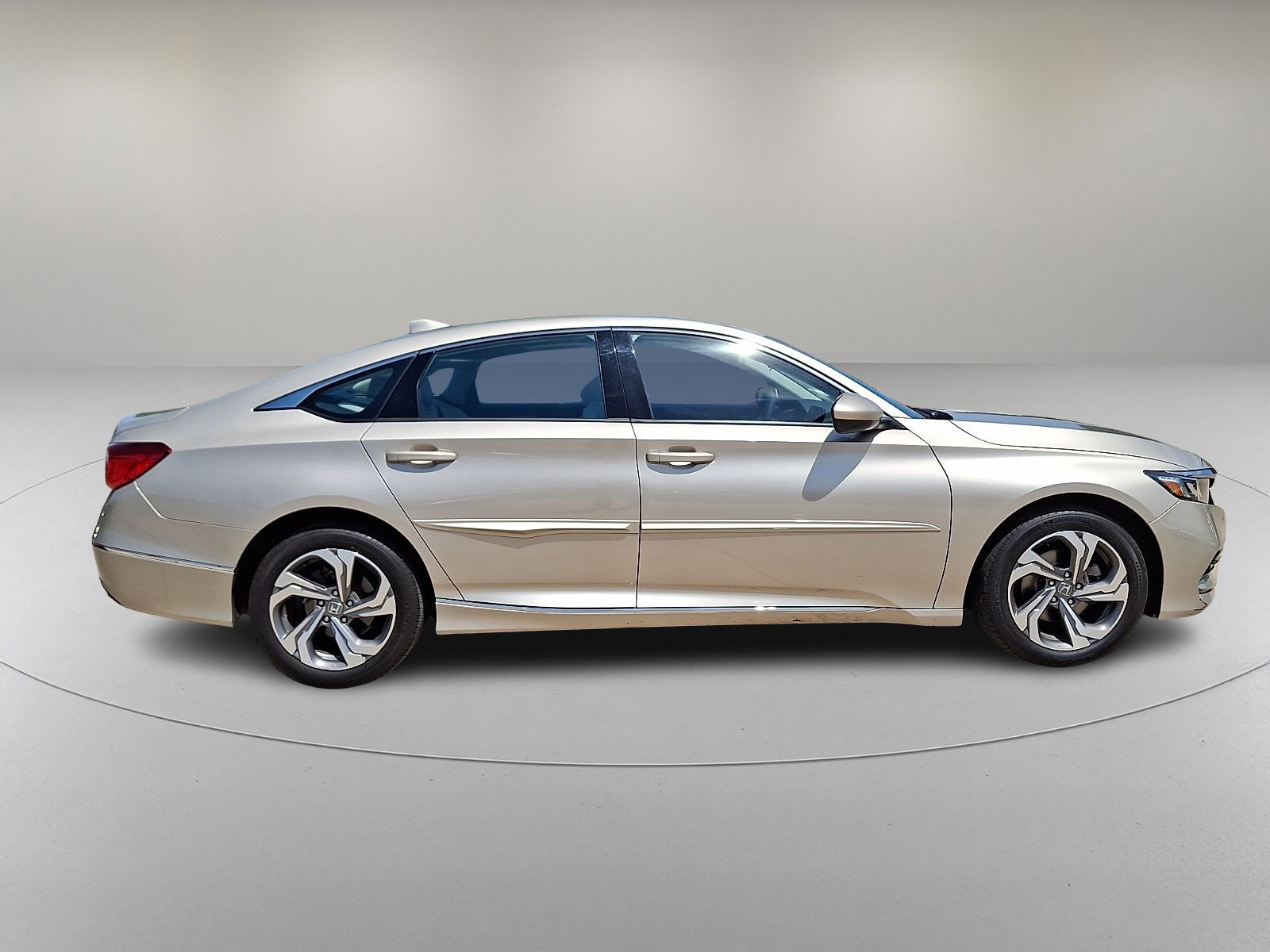 Used 2019 Honda Accord EX image 12
