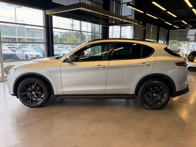 Used 2020 Alfa Romeo Stelvio AWD w/ Nero Edizione image 2