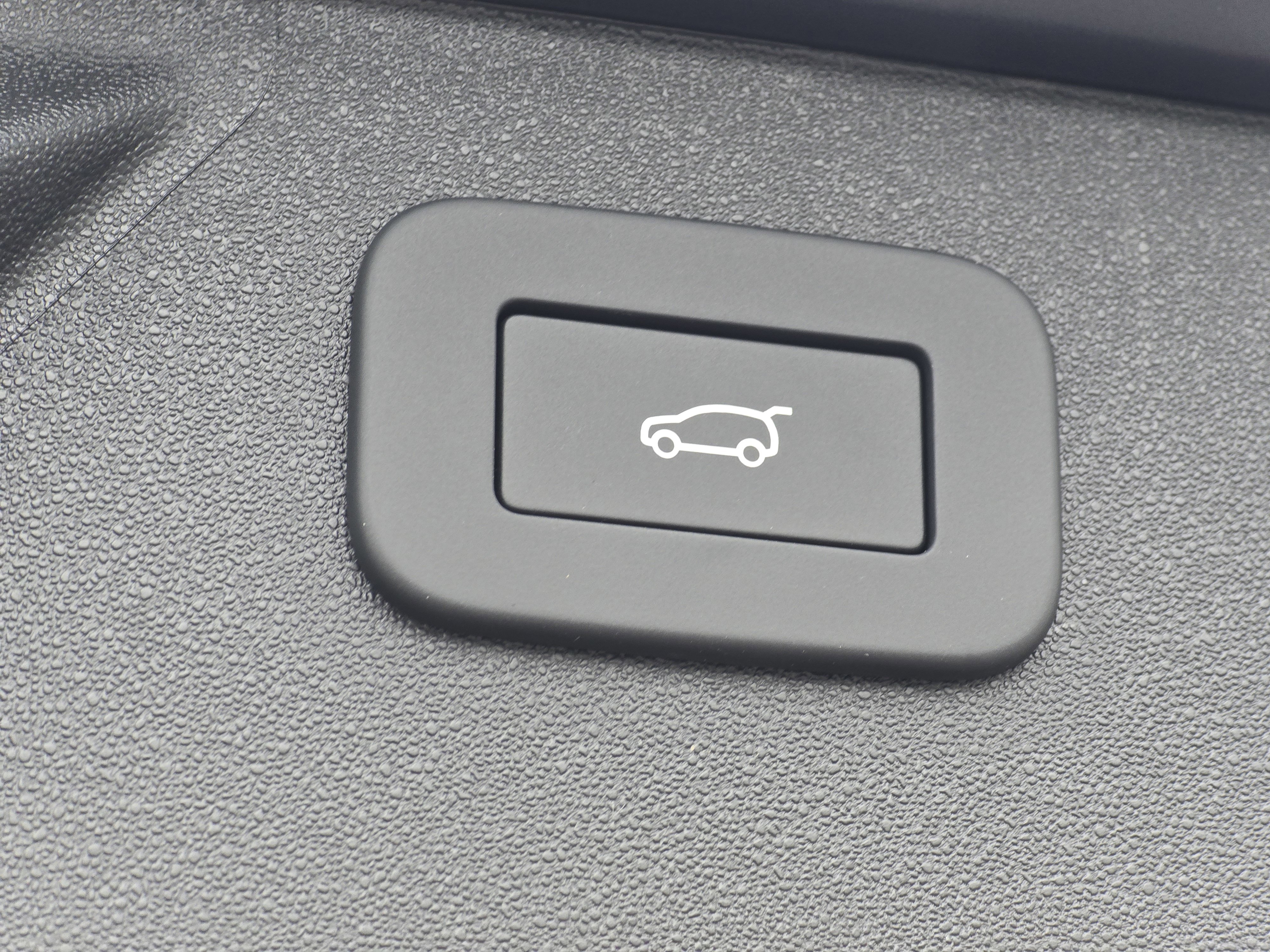 New 2025 Land Rover Discovery Sport Dynamic SE image 15