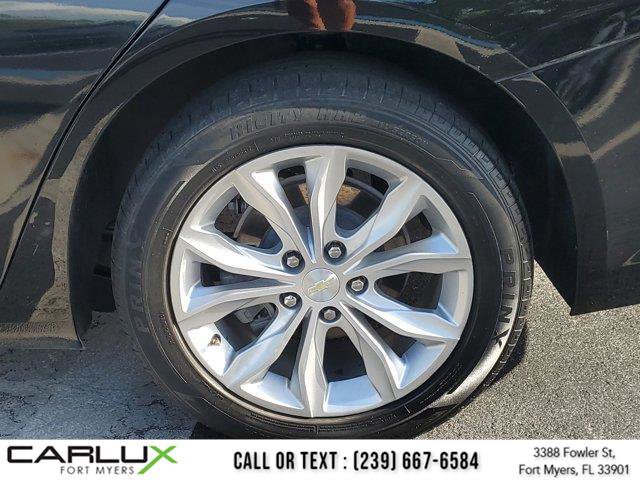 Used 2020 Chevrolet Malibu LT w/ Leather Package FWD image 9