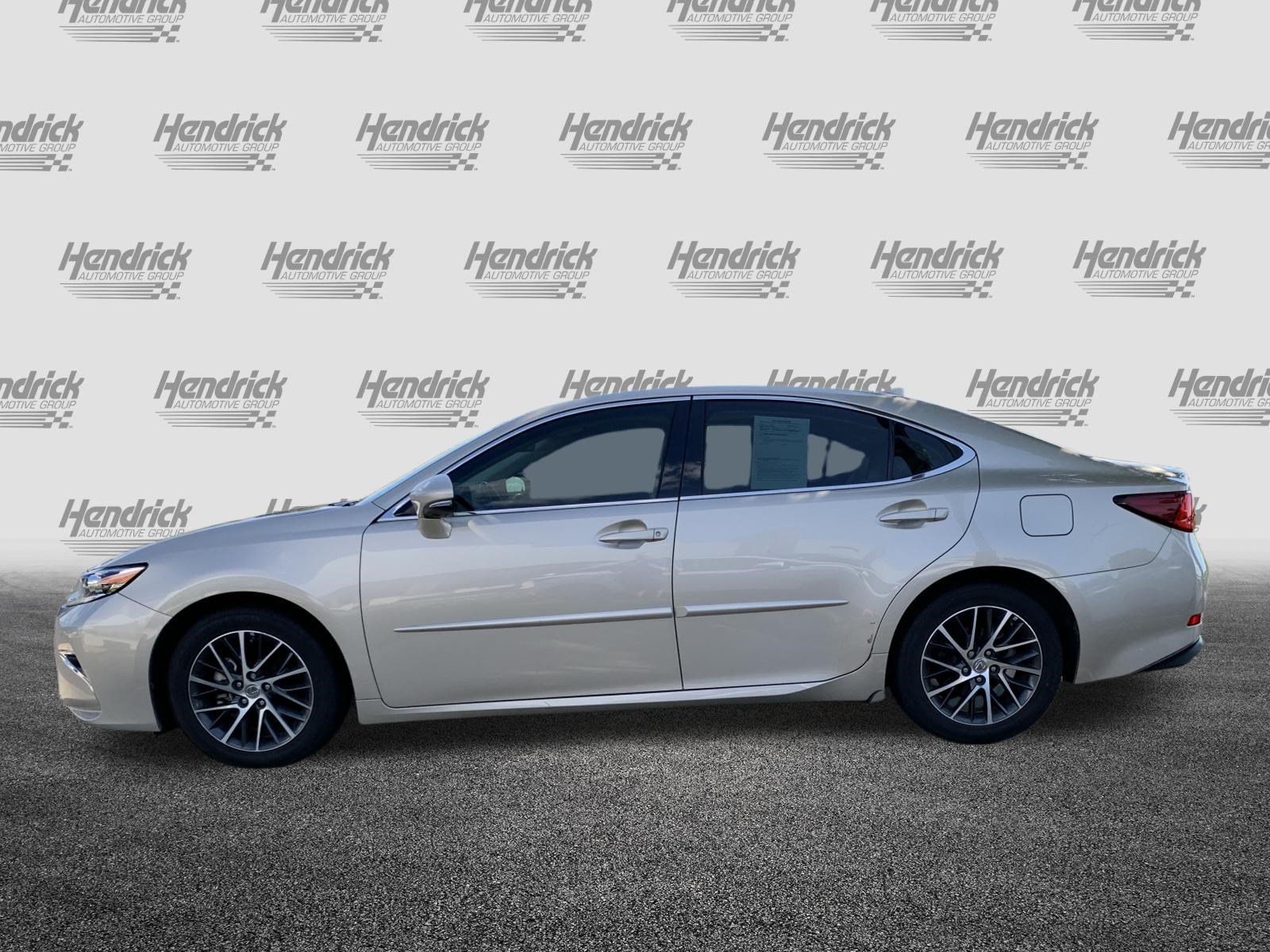 Used 2018 Lexus ES 350 w/ Luxury Package w/Wood Trim FWD image 7