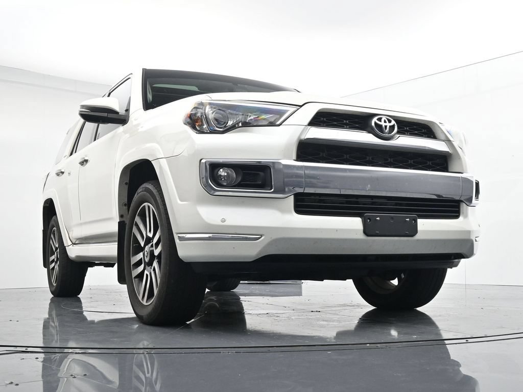 Used 2019 Toyota 4Runner Limited AWD/4WD image 30