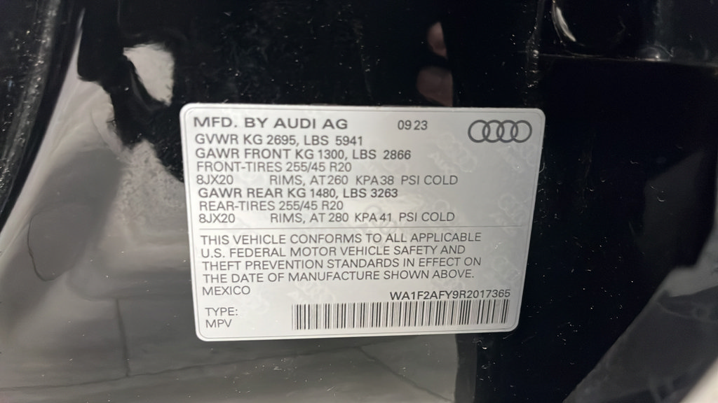 Used 2024 Audi Q5 e Prestige w/ Prestige Package AWD/4WD image 28
