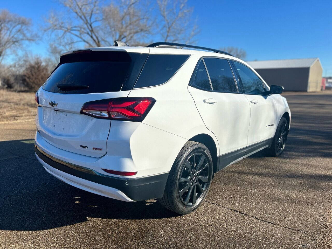 Used 2023 Chevrolet Equinox RS w/ LPO, Floor Liner Package image 5