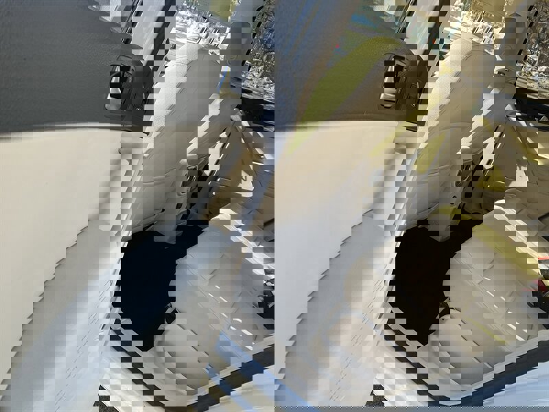 Used 2017 Volkswagen Tiguan S image 13