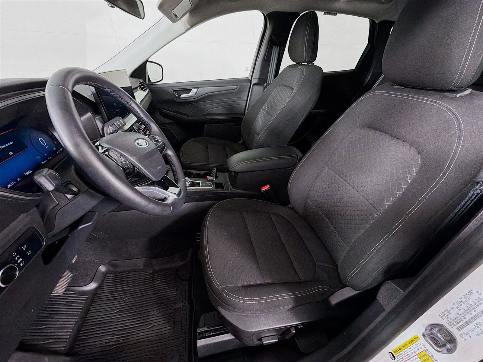Used 2023 Ford Escape Active w/ Tech Pack #2 AWD/4WD image 11