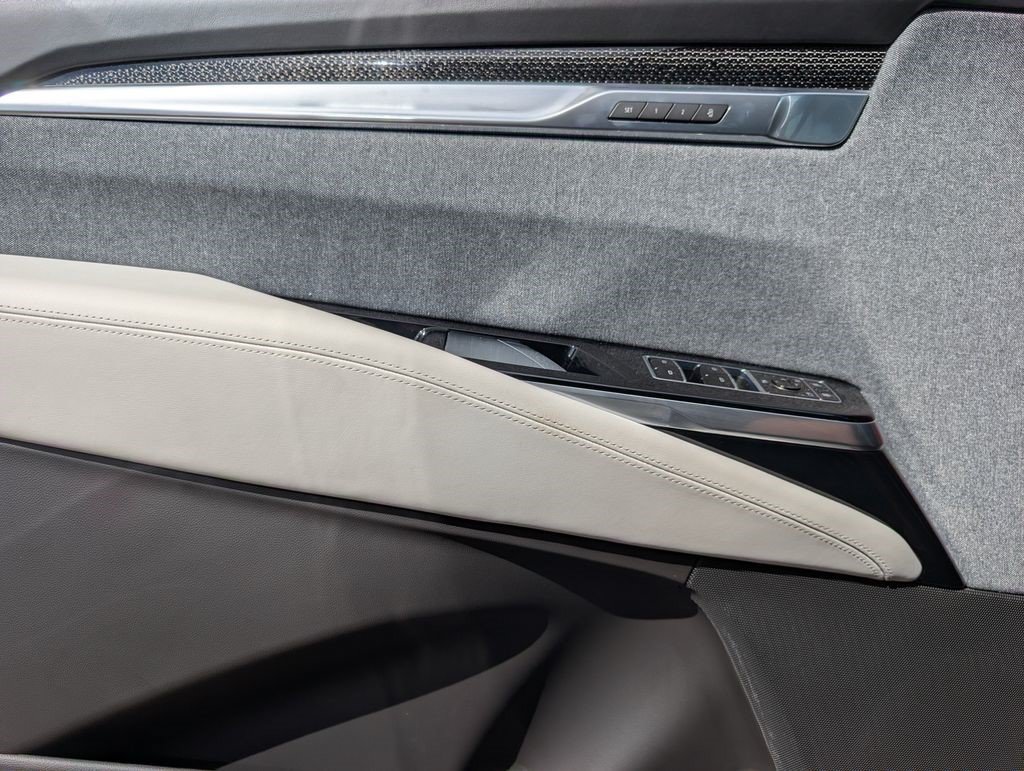 Certified 2025 Cadillac Escalade V AWD/4WD image 16