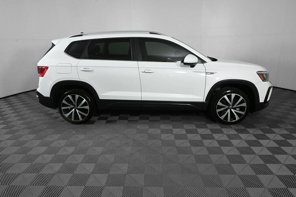 Used 2022 Volkswagen Taos SE FWD image 24