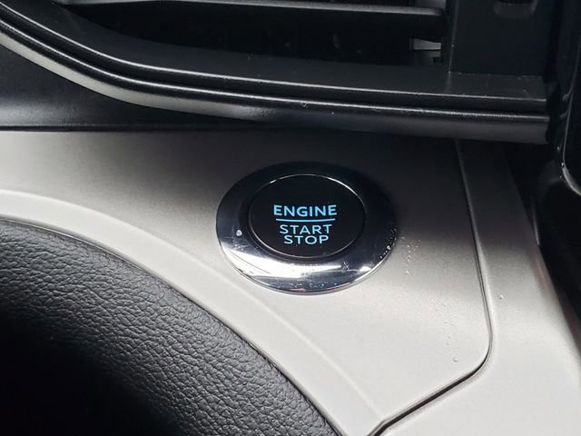 Used 2022 Ford Explorer XLT image 25