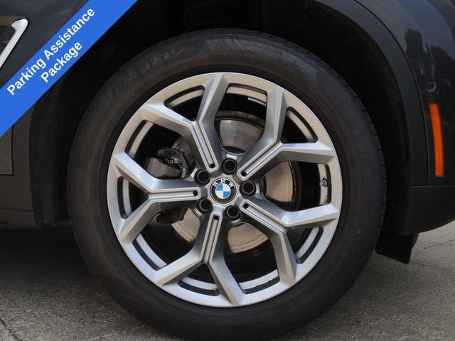 Used 2025 BMW X4 xDrive30i image 6