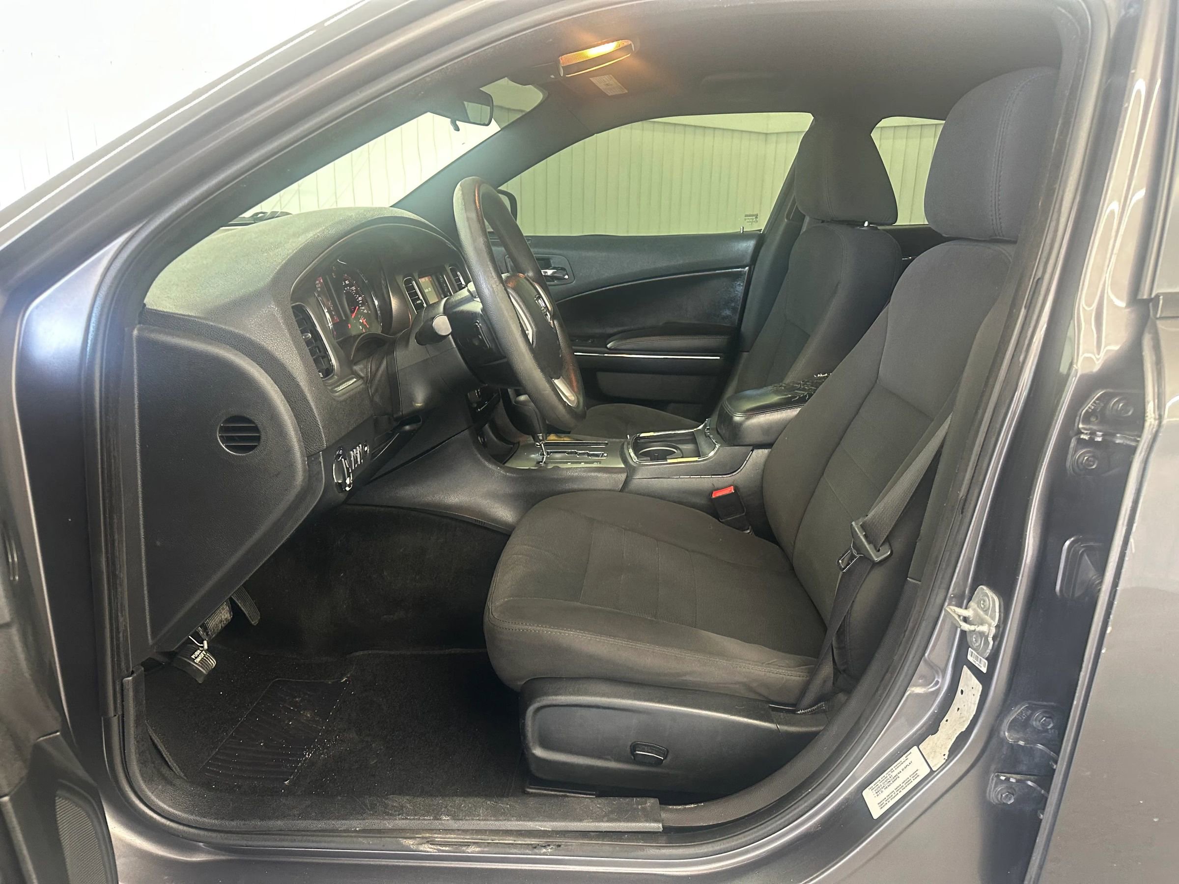 Used 2014 Dodge Charger SE image 11