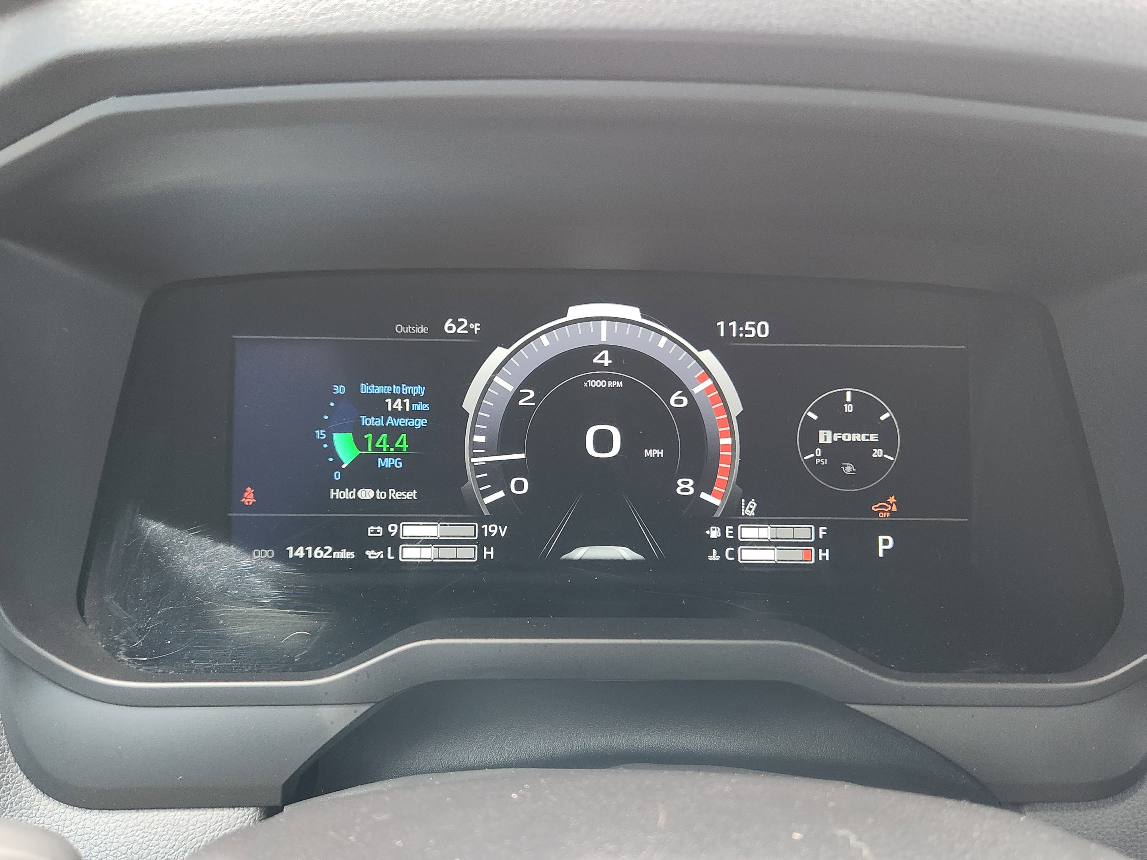 Used 2025 Toyota Tundra Limited AWD/4WD image 11