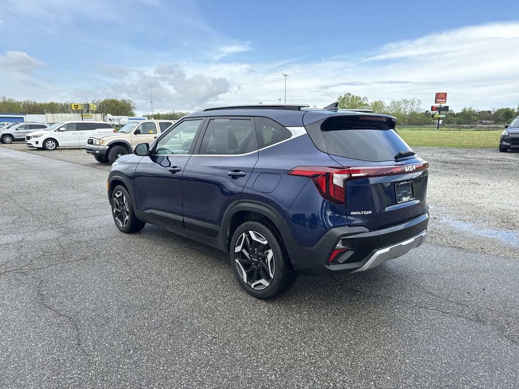 Used 2024 Kia Seltos SX w/ SX Sunroof Package AWD/4WD image 6
