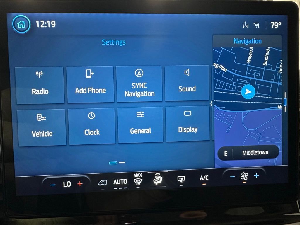 Used 2025 Ford Transit 350 XLT image 27