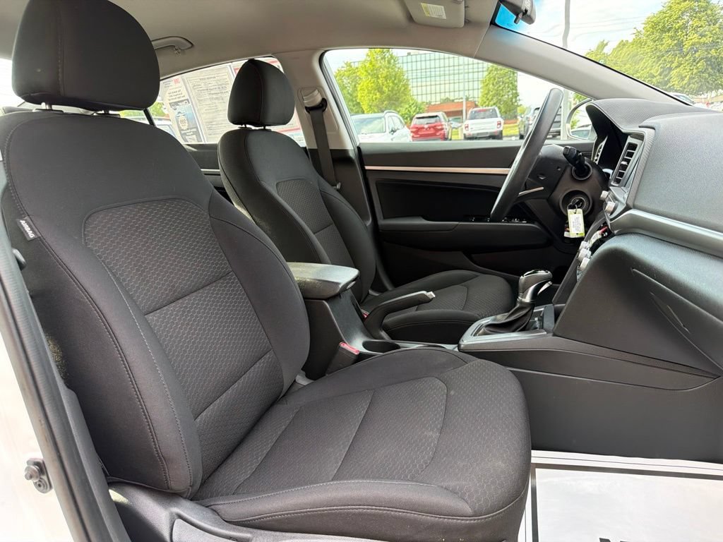 Used 2020 Hyundai Elantra SEL w/ Cargo Package (C1) FWD image 11