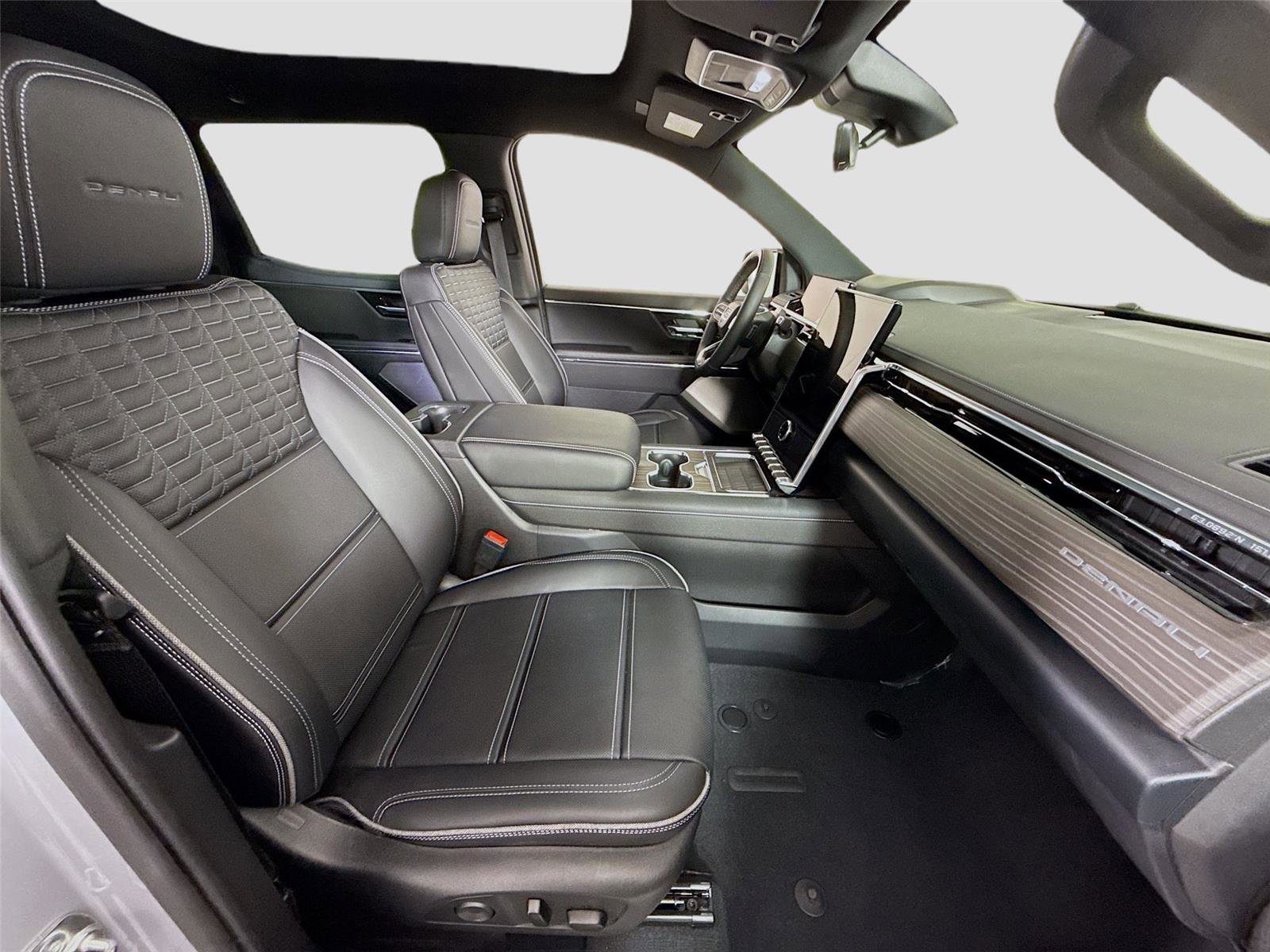 Used 2025 GMC Sierra EV Denali image 23