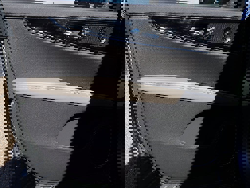 Used 2023 Lincoln Nautilus Reserve w/ Equipment Group 201A image 22