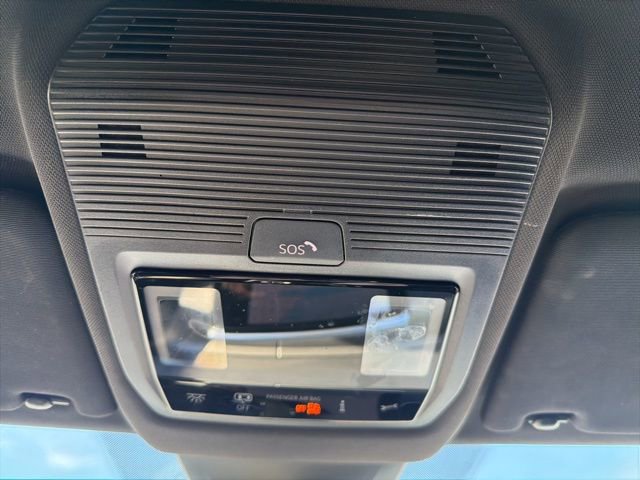 Used 2024 Volkswagen Atlas Cross Sport SE image 38