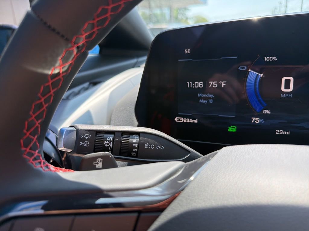 New 2026 Chevrolet Equinox EV RS AWD/4WD image 13