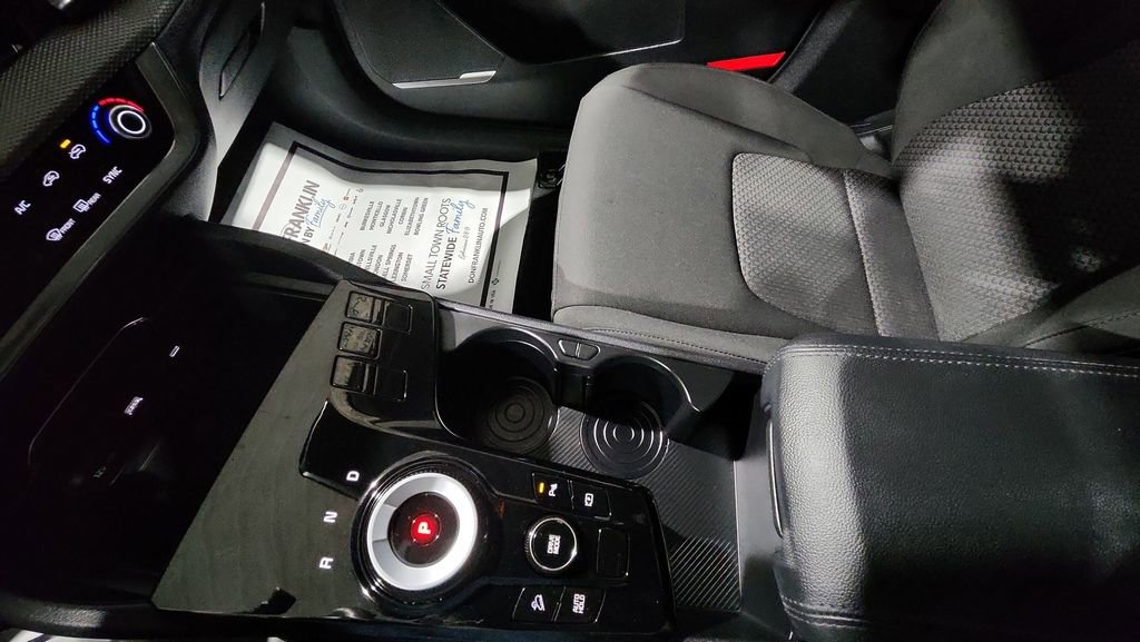 Used 2024 Kia Sportage LX image 24