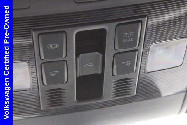 Used 2022 Volkswagen Atlas Cross Sport SE w/ Panoramic Sunroof Package image 30