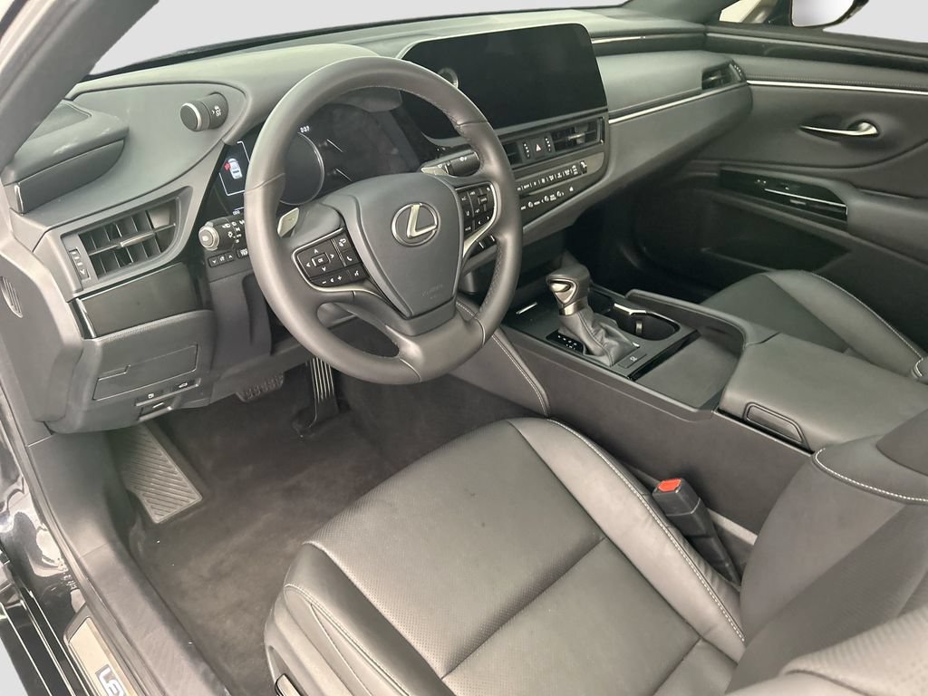 Used 2025 Lexus ES 350 w/ Accessory Package (Z2) FWD image 9