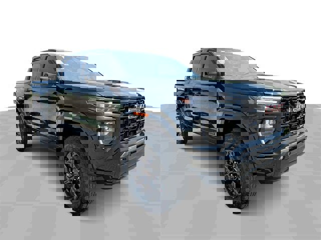 New 2025 GMC Canyon Elevation w/ Convenience Package image 2