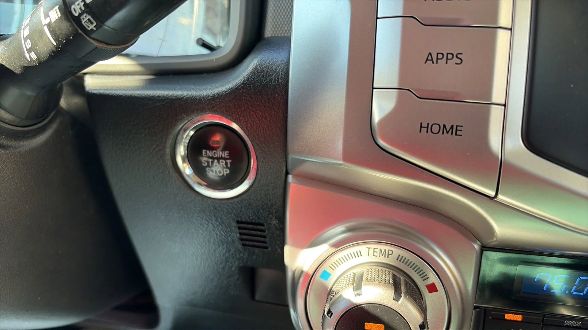 Used 2014 Toyota 4Runner Limited image 34