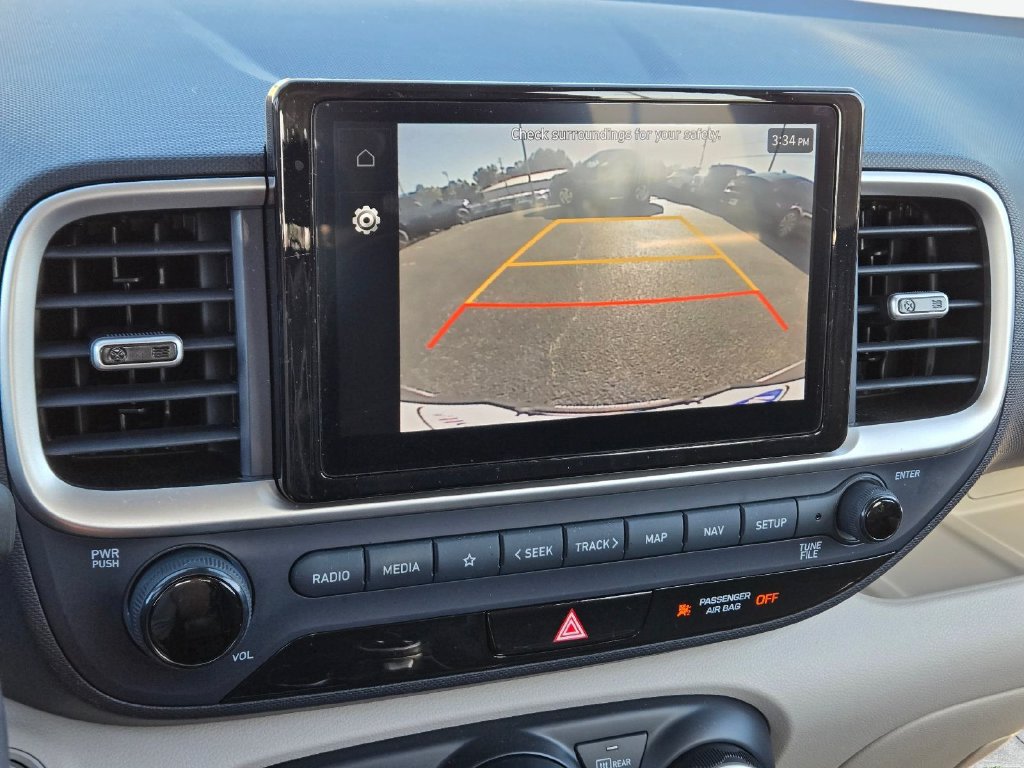 Certified 2024 Hyundai Venue Limited FWD image 26