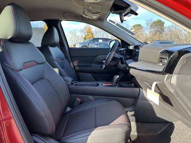 New 2026 Nissan Kicks SR image 10