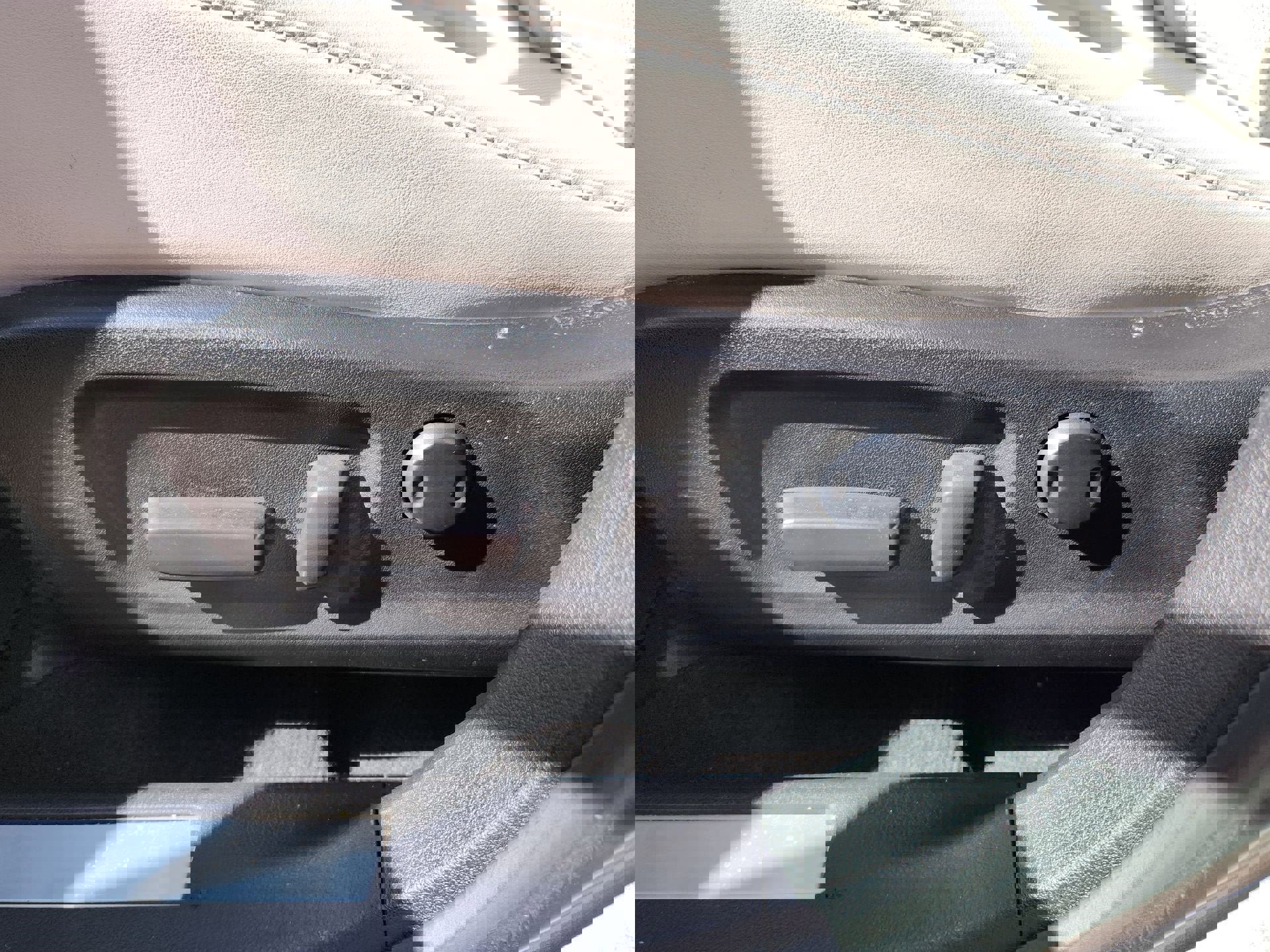 Used 2022 Lexus RX 350 Premium w/ Premium Package image 17