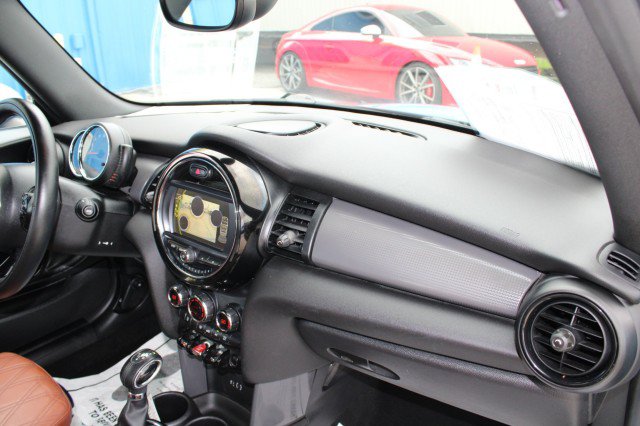 Used 2017 MINI Cooper Convertible FWD image 14