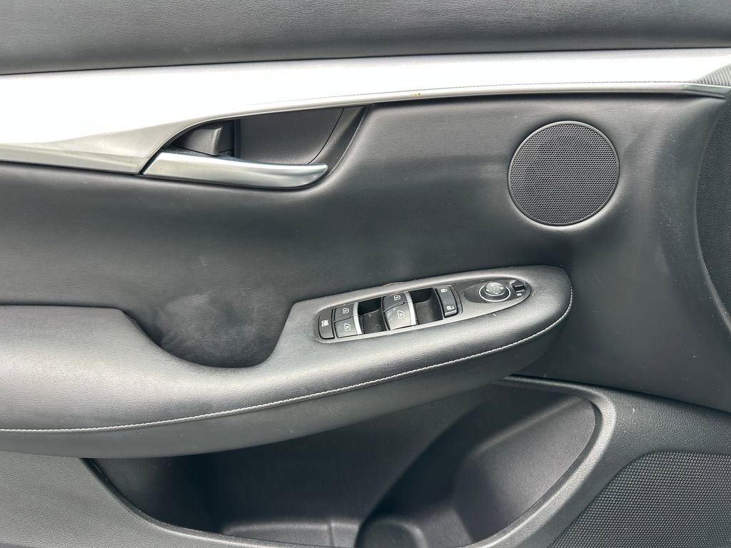 Used 2021 INFINITI QX50 Luxe w/ Appearance Package image 64