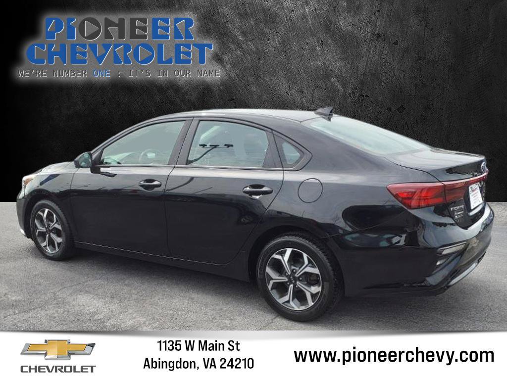 Used 2019 Kia Forte LXS FWD image 3