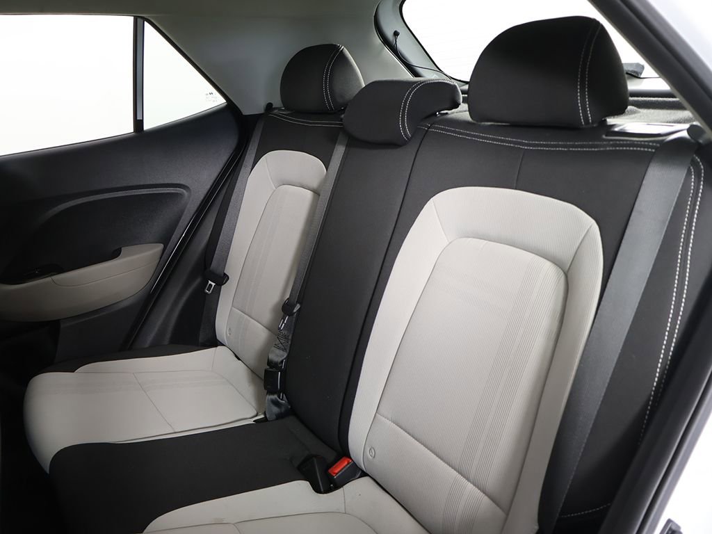 Certified 2024 Hyundai Venue SEL FWD image 28