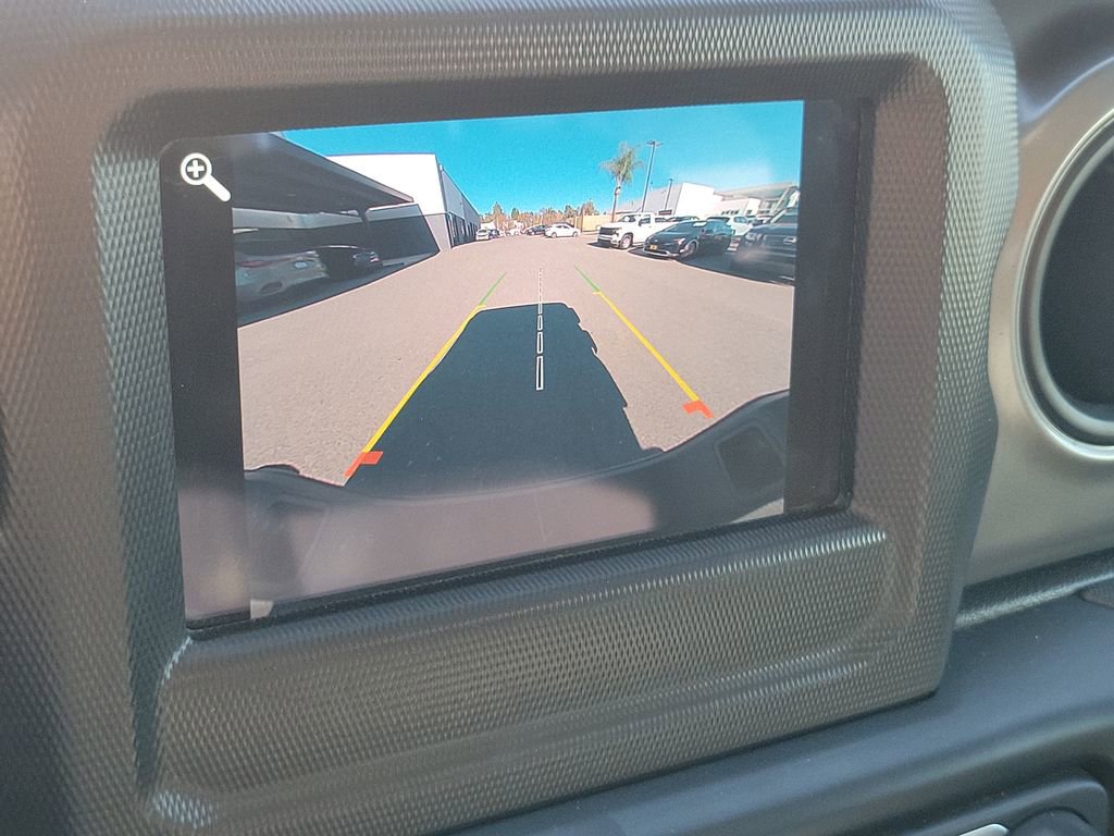 Used 2022 Jeep Gladiator Sport image 25