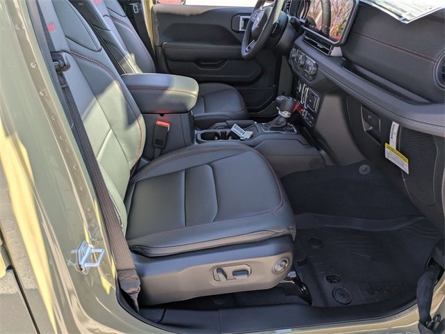 New 2026 Jeep Wrangler Unlimited Rubicon w/ Xtreme 35 Tire Package image 35