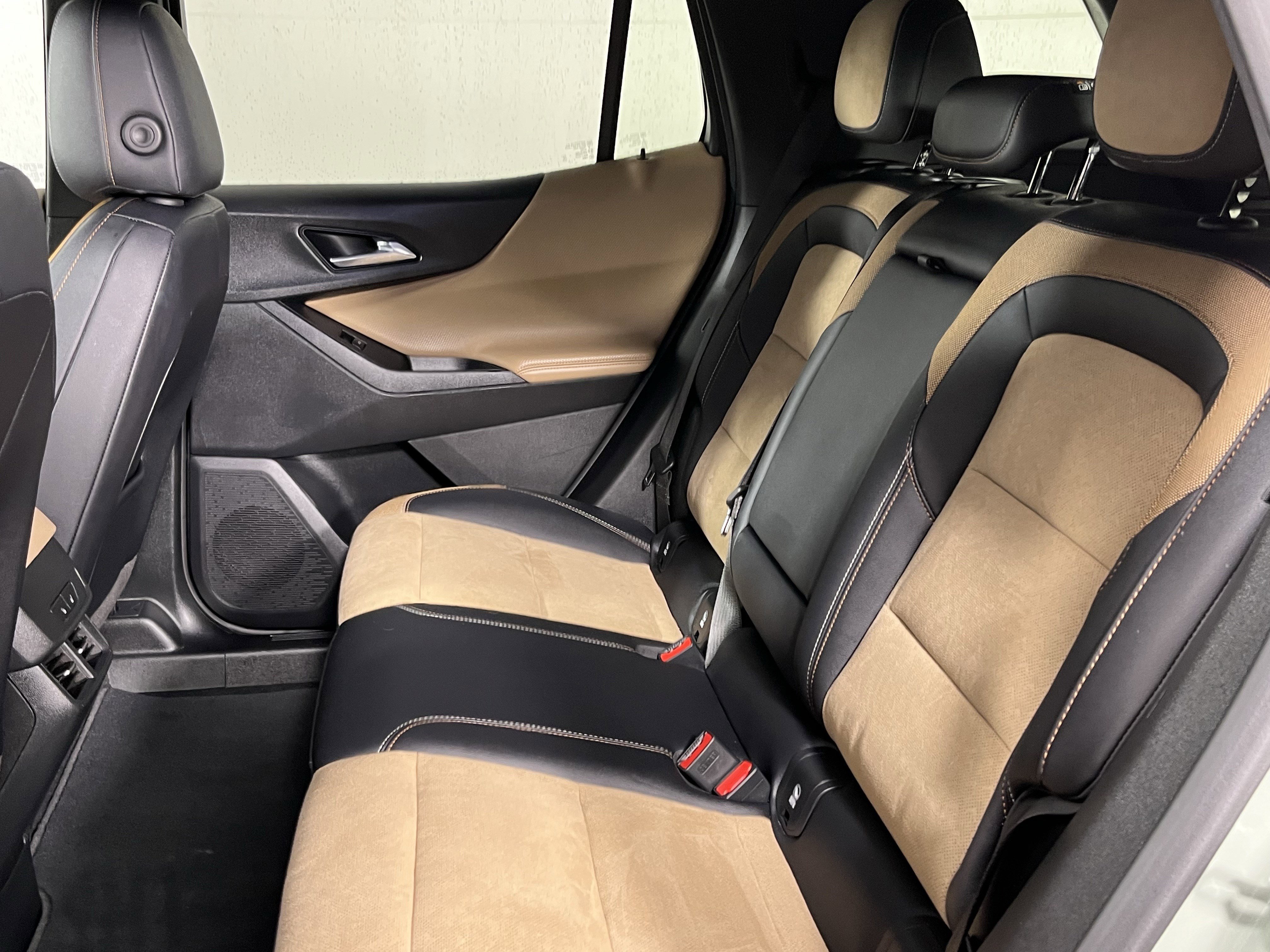 Used 2025 Chevrolet Equinox ACTIV w/ Convenience Package III image 15