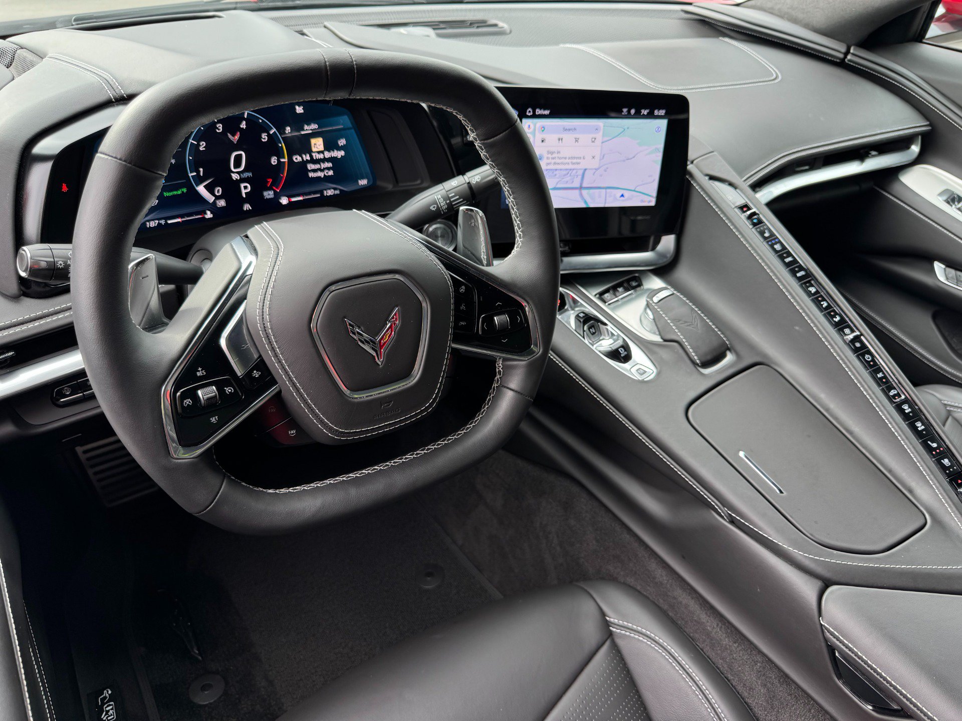 Used 2025 Chevrolet Corvette Stingray Premium Cpe w/ Z51 Performance Package RWD image 36