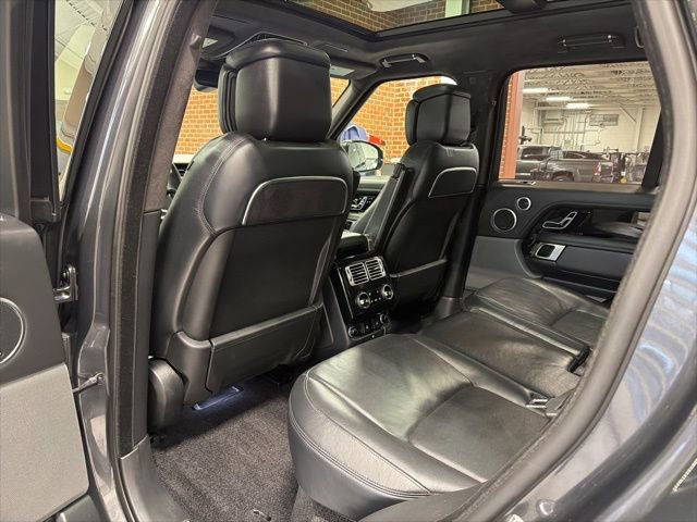 Used 2021 Land Rover Range Rover Autobiography image 28