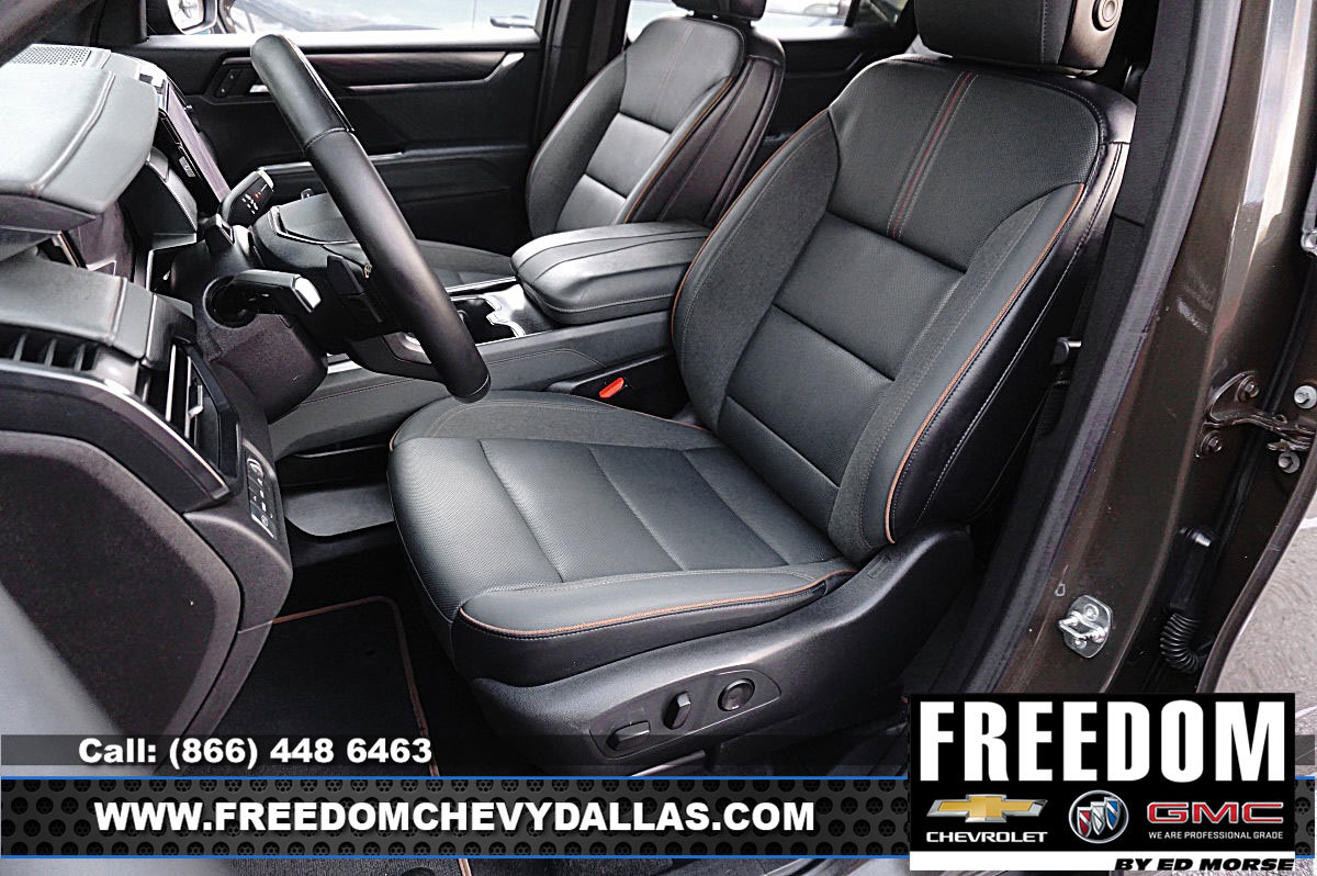 Used 2024 GMC Acadia AT4 w/ Super Cruise Package image 9