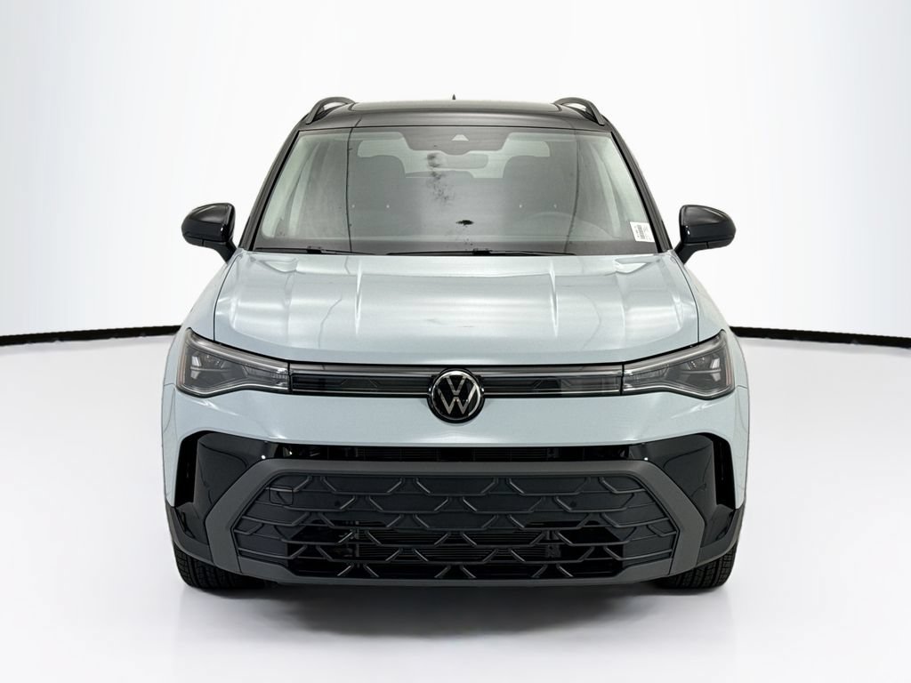 New 2026 Volkswagen Taos SE FWD image 2